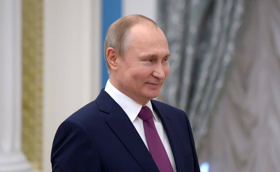 Ministry sex Sympathize În vârstă de 67 de ani, aflat la putere din 2000, Putin ar putea rămâne la  Kremlin până în 2036. „Nu exclud posibilitatea de a candida, dacă va  permite Constituţia”, afirmă acesta