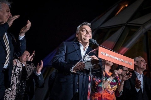 https://cdn.g4media.ro/wp-content/uploads/2018/04/Viktor-Orban-victorios.jpg
