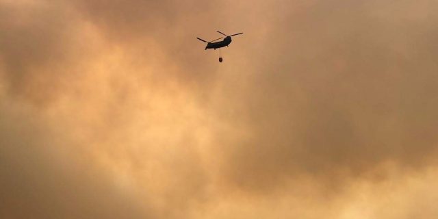 incendii grecia elicopter