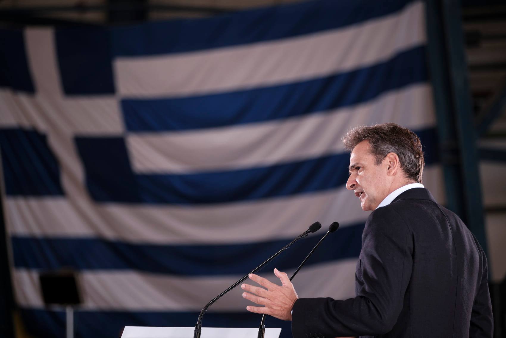 Ο Έλληνας πρωθυπουργός καλεί τα κόμματα της αντιπολίτευσης να «μετριάσουν» το σκάνδαλο υποκλοπών και δεσμεύεται να «βελτιωθούν» οι υπηρεσίες πληροφοριών