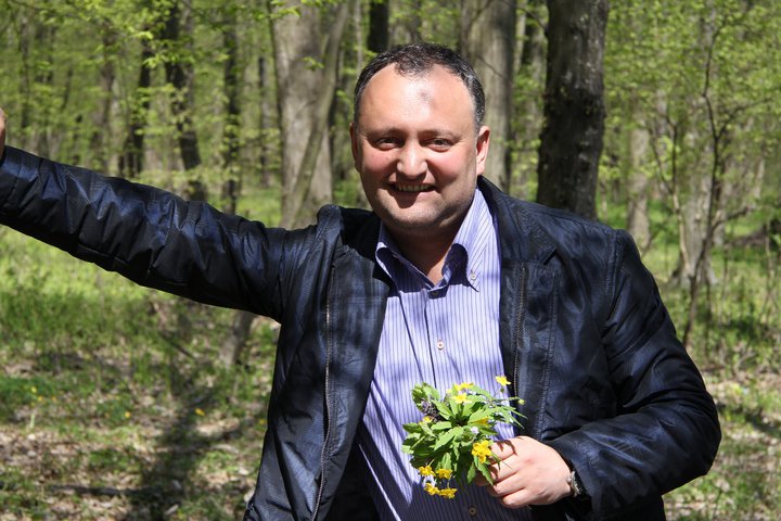 Fostul președinte moldovean Igor Dodon ar putea fi urmărit penal în dosarul ”Kuliok”/ Parchetul General a anunțat începerea urmăririi penale în speța în care afaceristul Vladimir Plahotniuc îi dă o pungă neagră lui Dodon