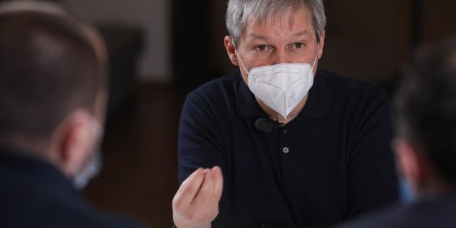 Dacian Cioloș: Florin Cîțu nu mai poate fi premierul unui guvern din care să facă parte USR PLUS