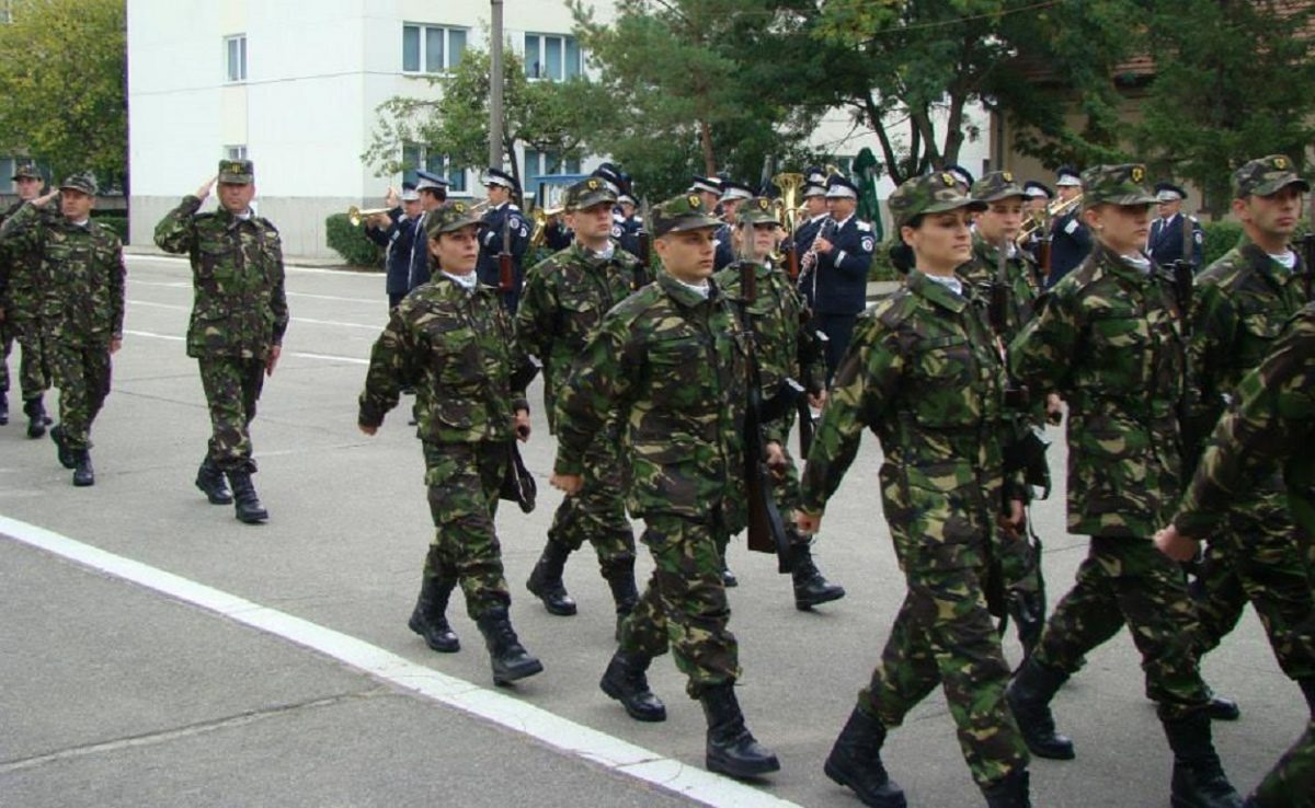 site- ul de dating pentru membrii militari Caut fete din Iași