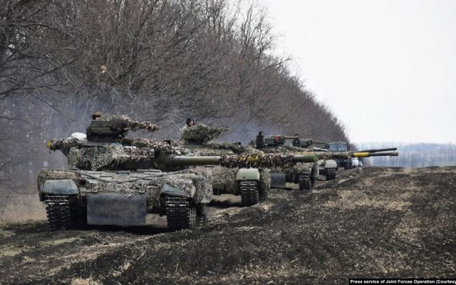 Foto: Tancuri ucrainiene participă la exerciții militare în estul țării / Sursa: Armata ucrainiană