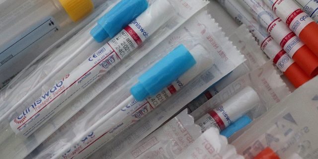 Testare gratuită şi anonimă pentru HIV şi hepatită C