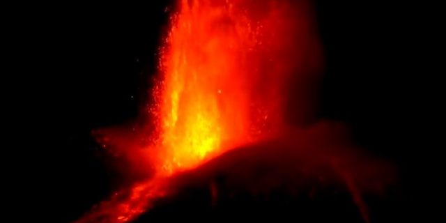 vulcan etna, eruptie vulcan