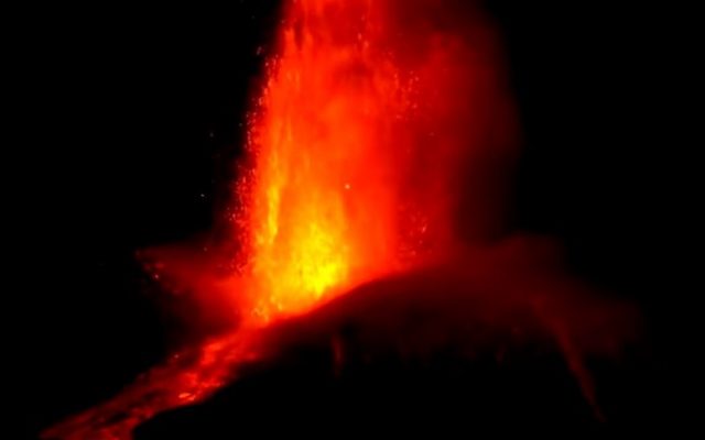 vulcan etna, eruptie vulcan