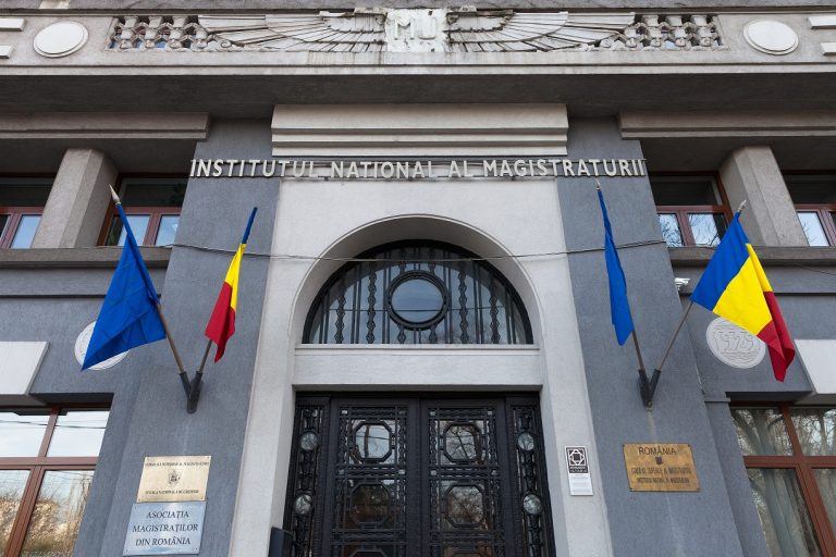Institutul Naţional al Magistraturii.