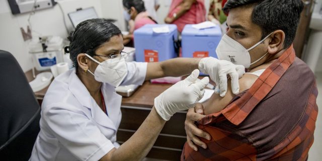 india vaccinare covid-19 UN0423400