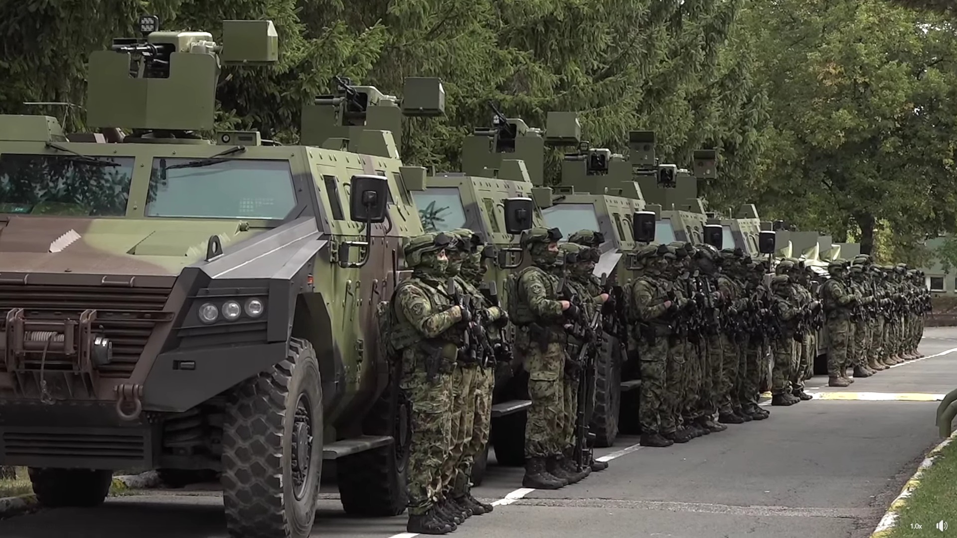 serbia, armata, soldati, vehicule blindate, kosovo