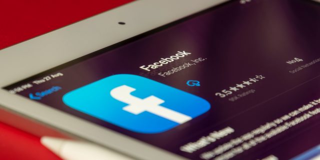 facebook, social media, retele de socializare