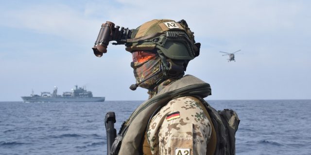 Șeful celei mai mari firme de management al navelor din lume vrea nave de escortă ale NATO pentru vapoarele comerciale care navighează în Marea Neagră