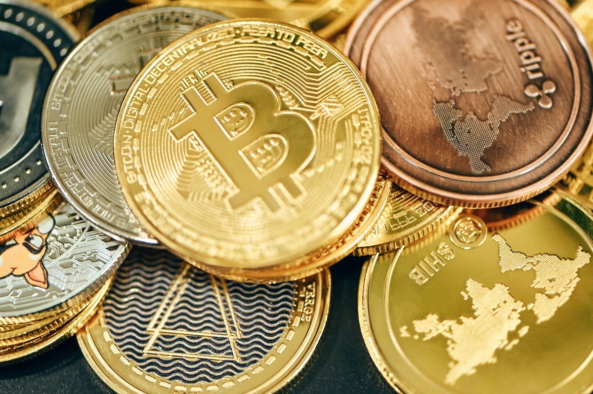 revizuire globală a investițiilor în bitcoin)