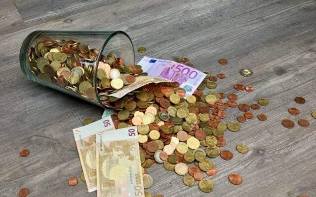 Euro bani fonduri cheltuieli risipă fraude