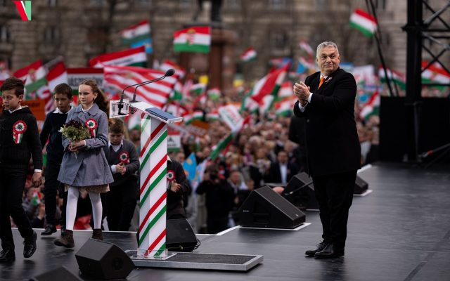 tactics Mantle Relationship Alegeri în Ungaria. FIDESZ a câștigat categoric și are o majoritate de două  treimi. Viktor Orban: Victoria noastră se vede de pe Lună, și de la  Bruxelles cu siguranță / Extrema dreaptă intră în Parlament prin partidul  Patria Noastră