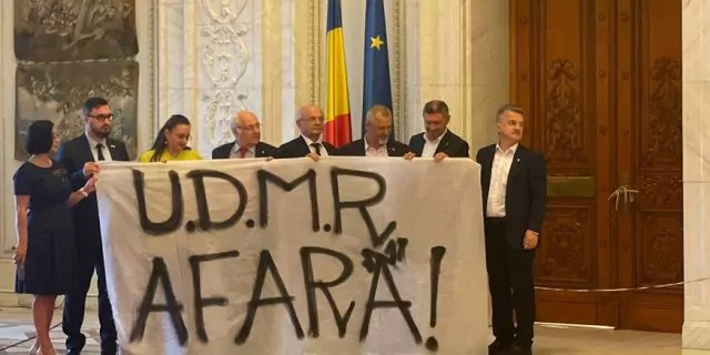 A bill initiated by a PNL MP and a PSD MP raises the electoral threshold from 5% to 7% / Mikó Imre Association: It means the elimination of the Democratic Union of Hungarians in Romania (UDMR) from the Romanian political sphere