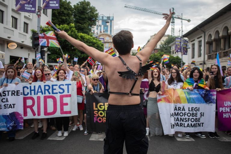 Bucharest Pride 2022, mars, LGBT, Asociatia ACCEPT