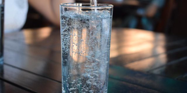 apă minerală