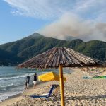 incendiu thassos grecia golden beach