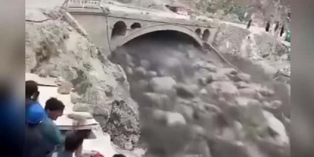 inundatii pakistan