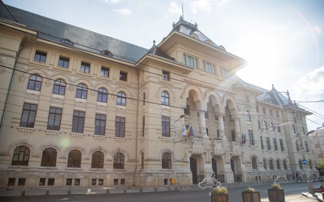 Nicușor plăti aproape 1 milion de euro pe sisteme informatice care ar trebui să îmbunătățească managementul Primăriei București