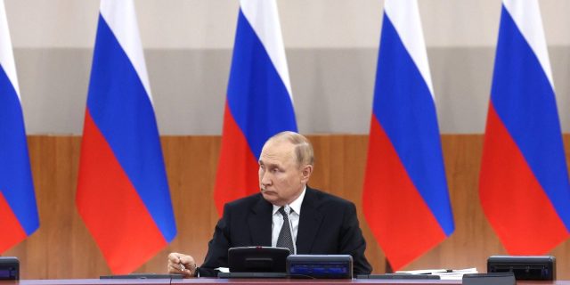 Putin a convocat Consiliul de Securitate, în timp ce aliații occidentali dezbat ajutorul destinat Ucrainei