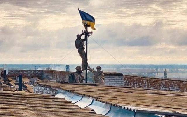 ucraina, soldati ucraineni, razboi rusia, steag ucraina