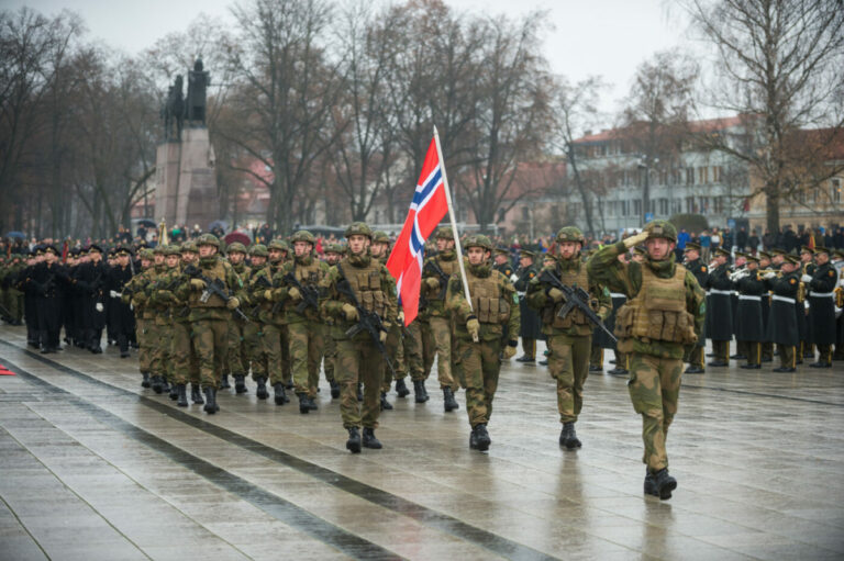 norvegia, armata norvegiana, militari, soldati, nato, steag, razboi, pregatire, operatiune, parada