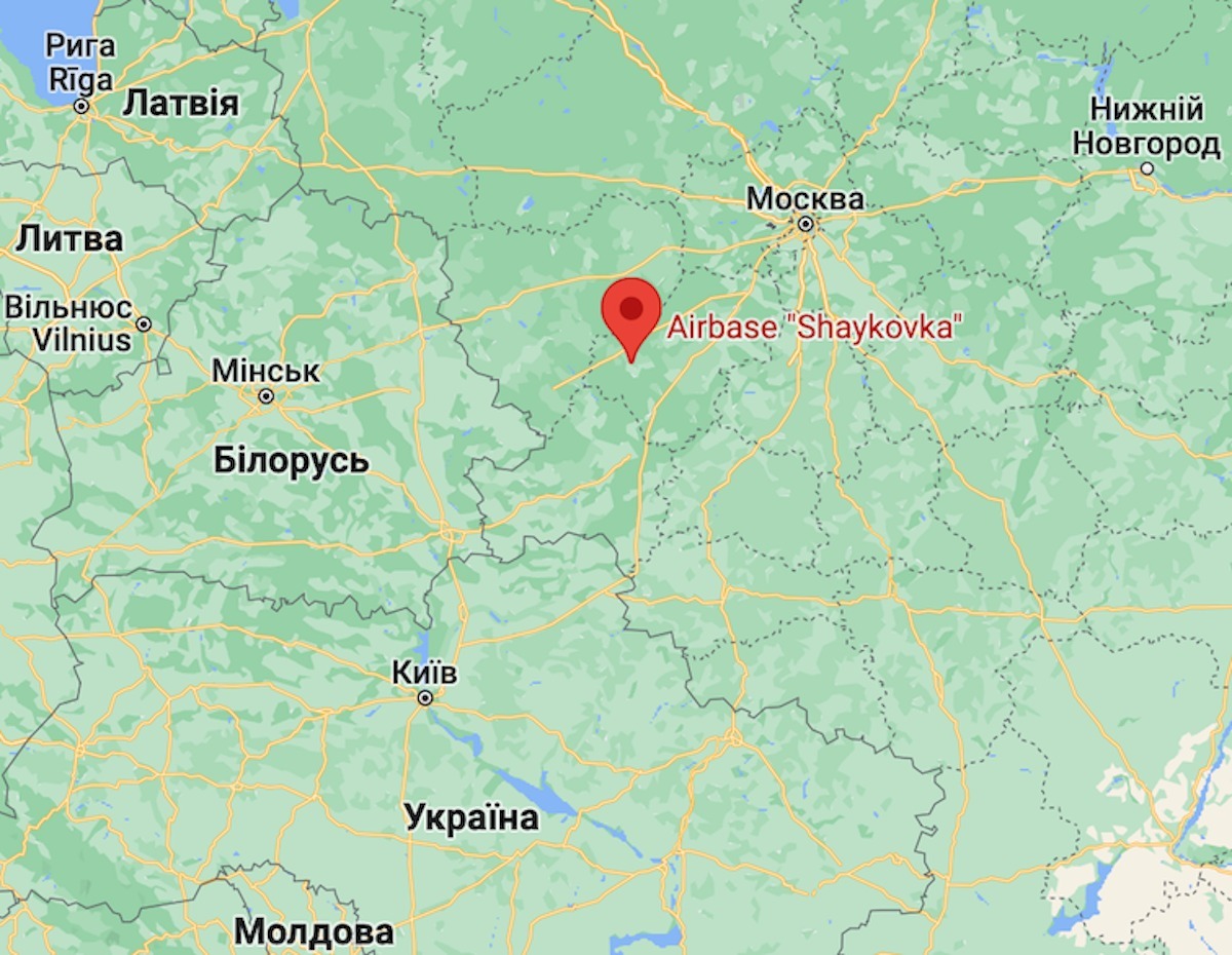 Ucrainenii anunță că au distrus cu drone kamikaze două bombardiere ruse de pe un aeroport aflat la 270 de km de Moscova / ”Apărarea aeriană rusă s-a dovedit a fi complet neputincioasă” / Rușii minimalizează atacul și spun că drona a fost distrusă fără pierderi