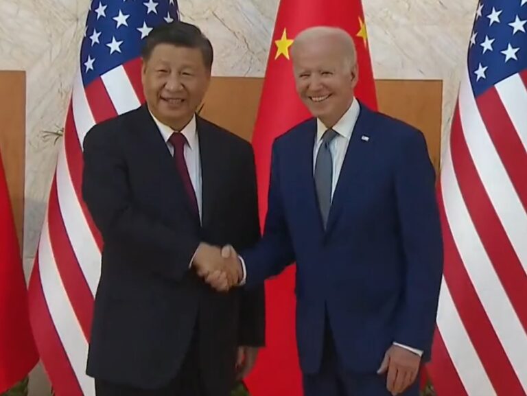 Xi Jinping si Joe Biden