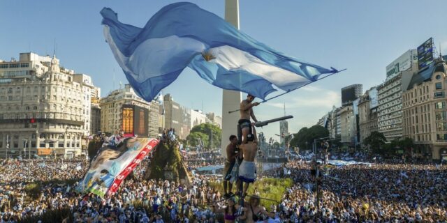 Argentina obelisc buenos aires fani fotbal cupa mondiala bucurie