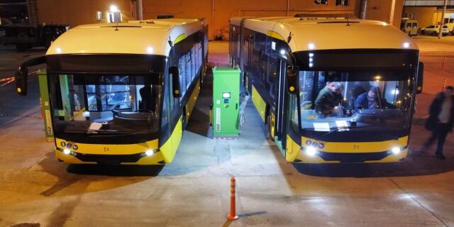 Primele două autobuze complet electrice vor intra în circulaţie la Timişoara