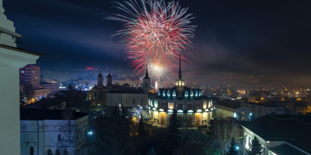 Spectacol de Revelion de peste 73.000 de euro, organizat de Primăria Iași în Piaţa Palatului Culturii