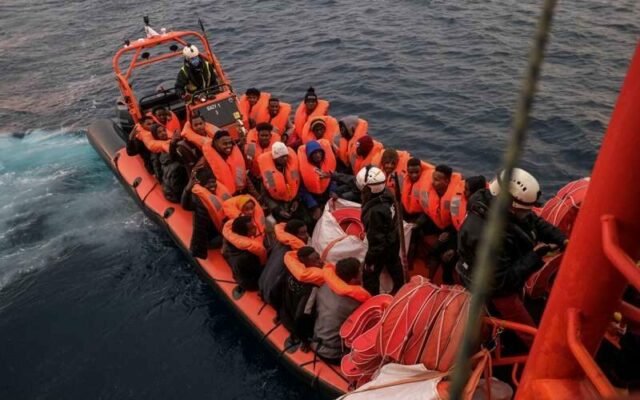migranti sos mediterana refugiati