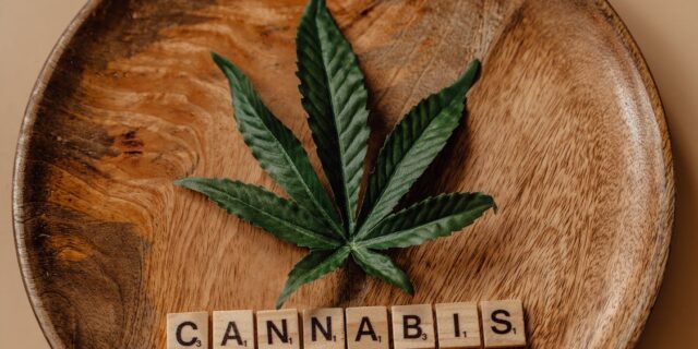 canabis, marijuana, droguri