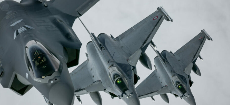 Avioane de lupta F16