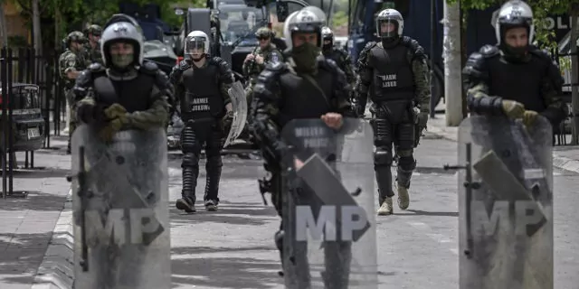 kosovo serbia politie protest violente KFOR