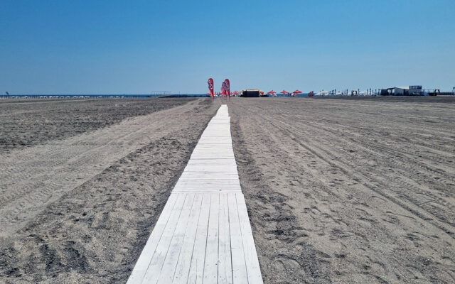 statiunea mamaia litoral plaja pasarela lemn