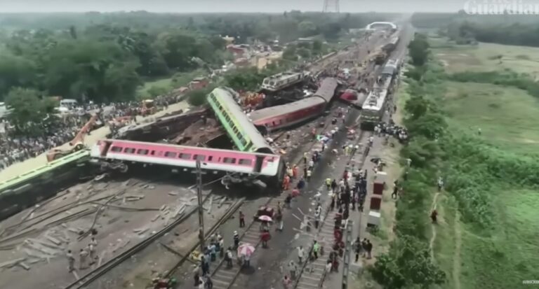 accident feroviar india / accident tren india