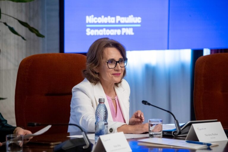 Nicoleta Pauliuc, conferinta parlament