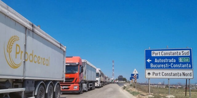 TIR-uri, tiruri, coada tiruri, cereale ucraina, portul constanta, camioane, port sud agigea