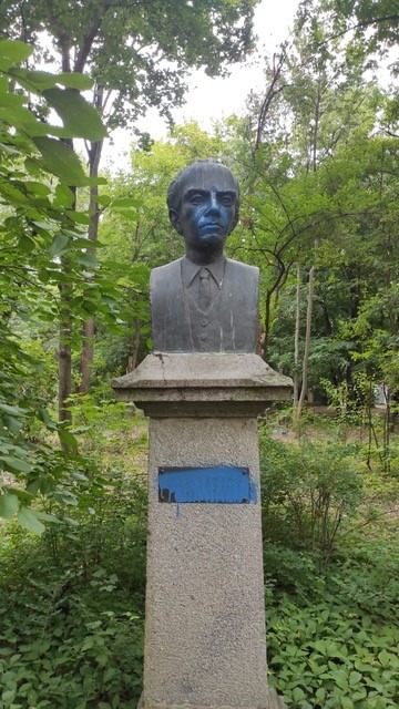 Statuia compozitorului Barok Bela vandalizată/ Sursa: Monument For