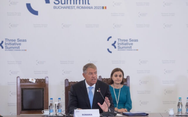 Palatul Cotroceni, politica externa, summit, summitul initiativei celor trei mari