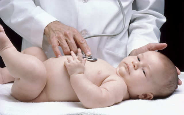copil, pediatru, bebelus, pediatrie, neonatologie, copii, spitale, medici, doctori