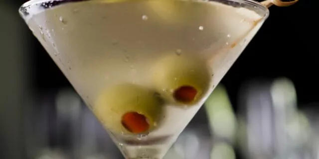 martini, gin, vermut, bautura alcoolica, bauturi, party, coktail, cocktail
