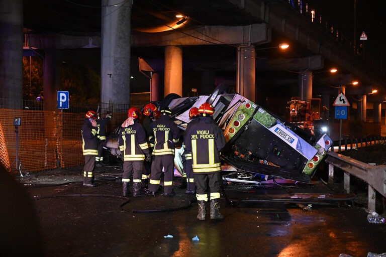 italia venetia accident autocar