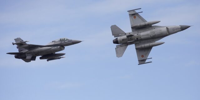 baza fetești, centru instruire piloți F-16, avioane F-16