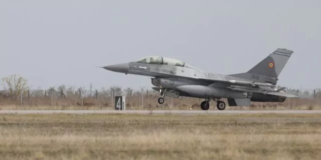 baza fetești, centru instruire piloți F-16, avioane F-16