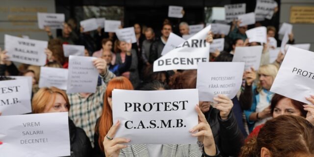 protest CNAS, CASMB, proteste casele de asigurari de sanatate