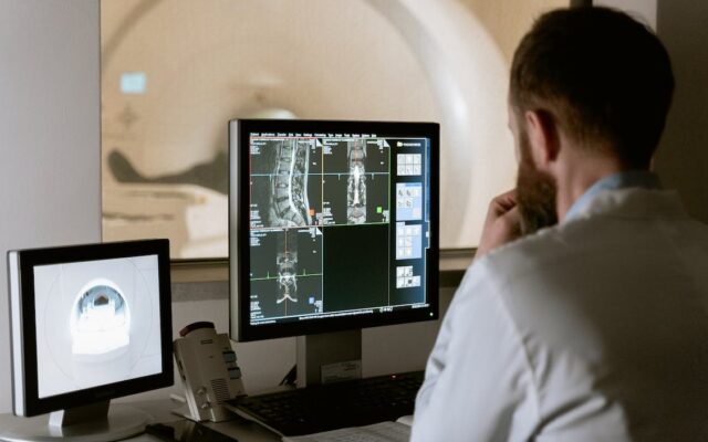 digitalizare spitale medic radiografie